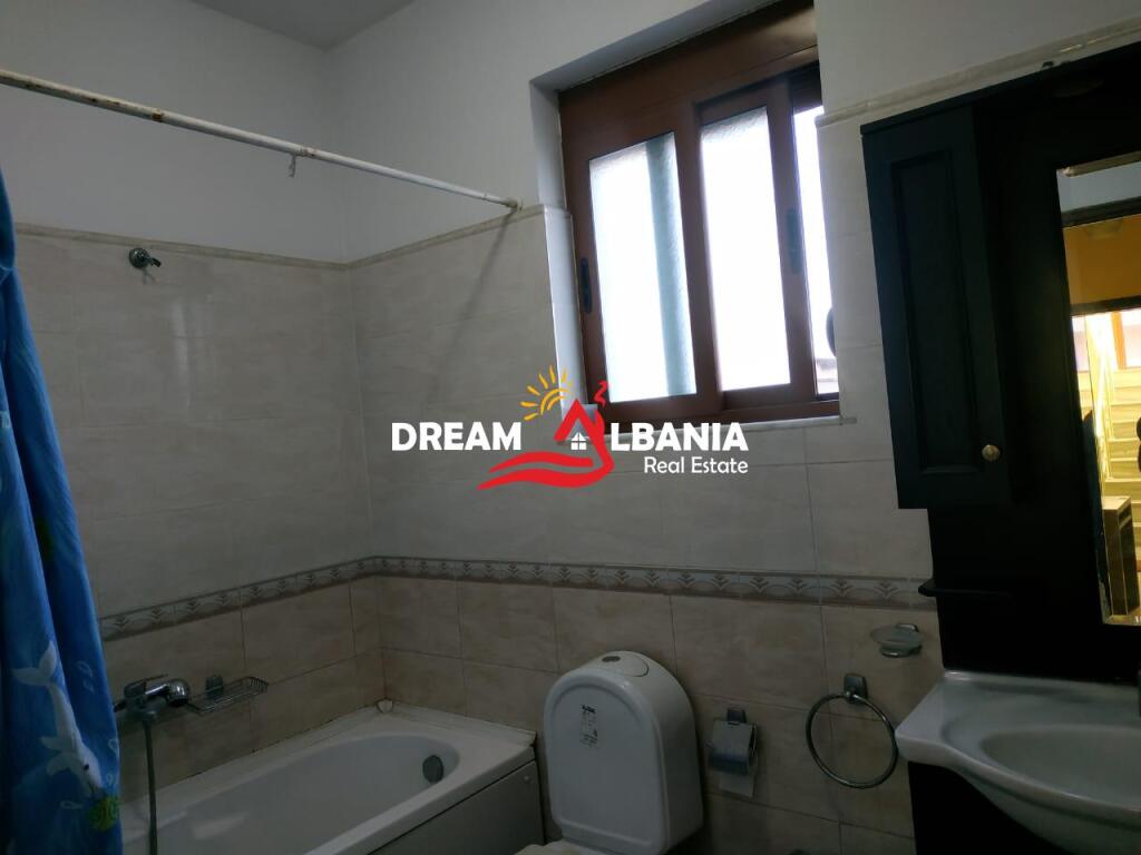 Vendesi Super Villa di 5 piani a Selite vicino alla scuola Marin Barleti a Tirana (ID 4151156)