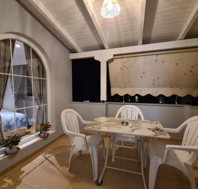 Super Apartment 1+1 for Sale in the Center Location: Barrikadave Street