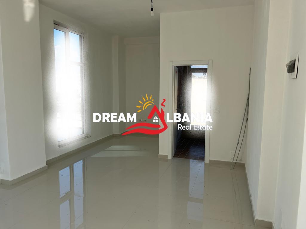 OCCASION Business premises for rent near the former Train Station ID(42611025)