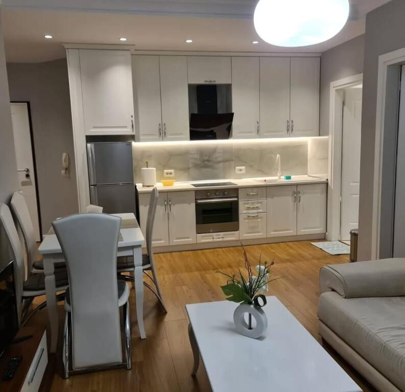 Super Apartment 1+1 for Sale in the Center Location: Barrikadave Street