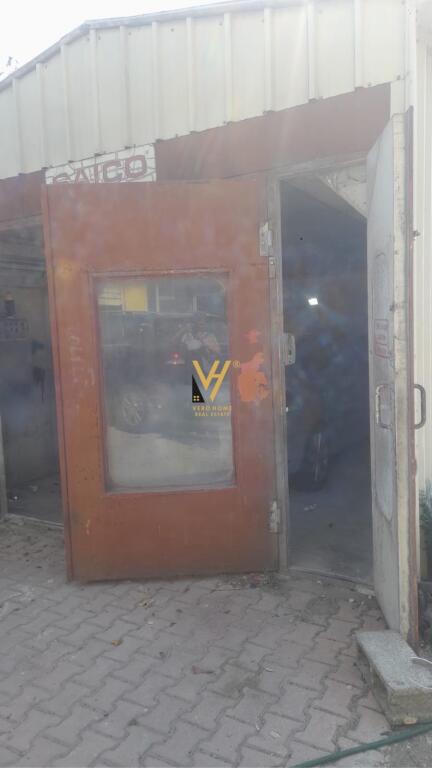 IMMOBILE COMMERCIALE IN VENDITA 1.520 M2 A LEZHE 200.000 EURO