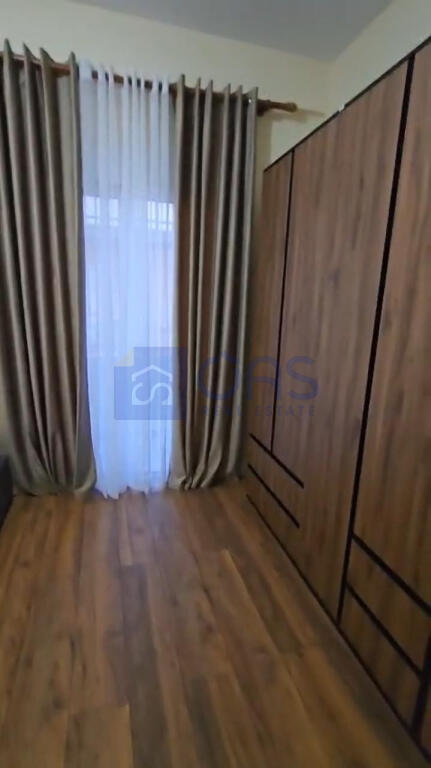 Ingresso in affitto casa privata 2+1 a Kodra e Priftit