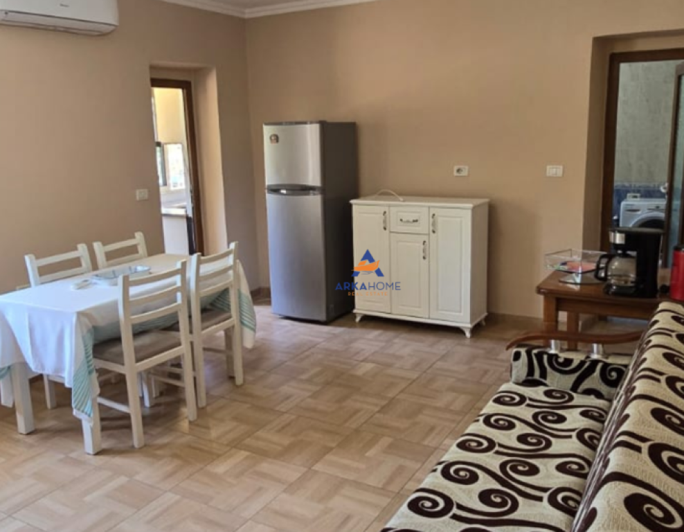 SHITET APARTAMENT 2+1+BALLKON "RRUGA FORTUZI,SHKOLLA JERONIM DE RADA" 195.000 EURO.