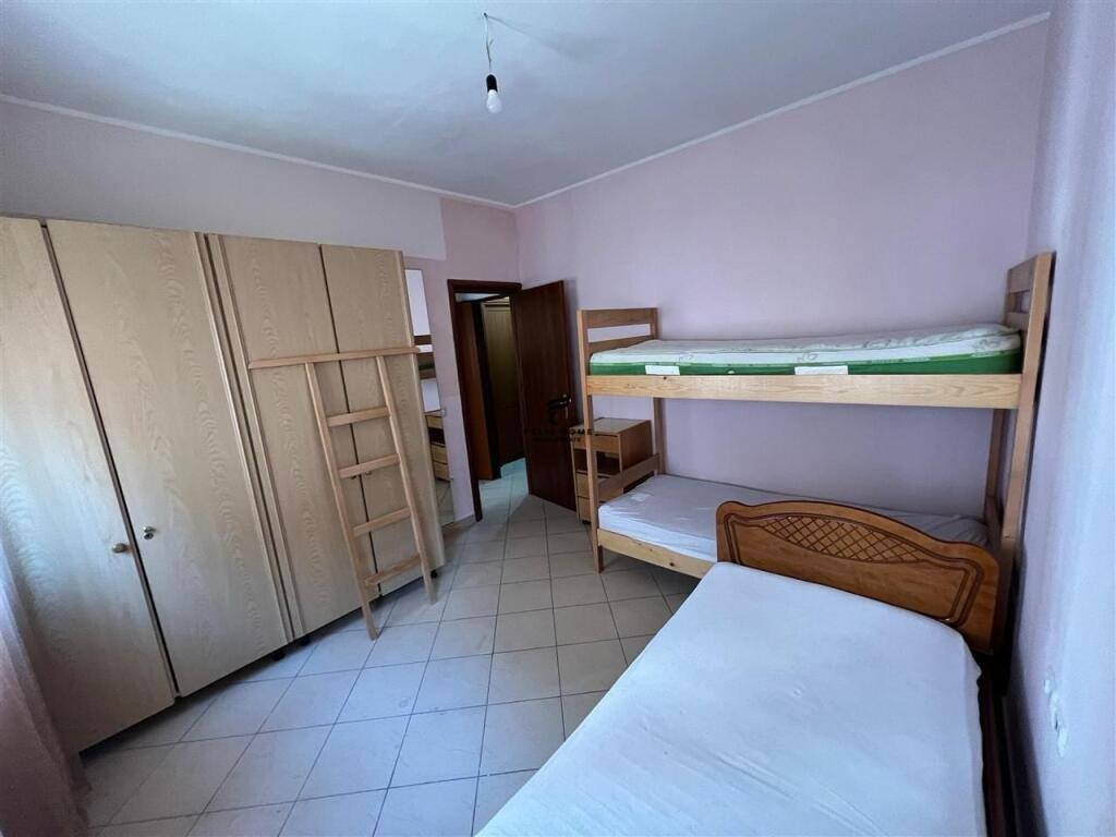 APARTAMENT ME QERA 1+1 5 MAJI 450 EURO