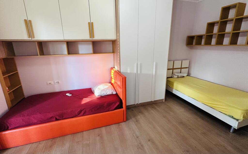 In Affitto Appartamento 2+1+2 Bagni +2 Balconi