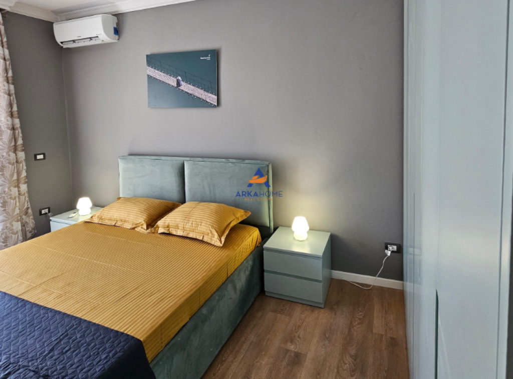 AFFITTASI APPARTAMENTO 1+1+VERANDA "PAZAR I RI, VIA RIZA JASA" 650 EURO