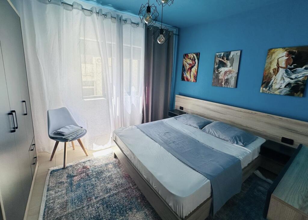 Appartamento 1+1+1 con Balcone in Affitto