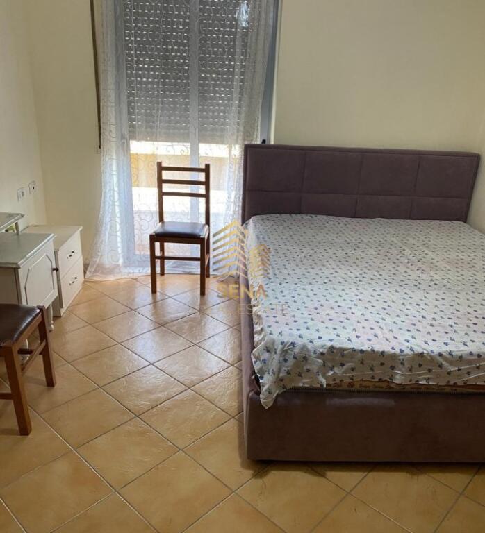 Affitto, Appartamento,2+1+2WC, Via Irfan Tomini, Palazzo con Freccia, 500 Euro