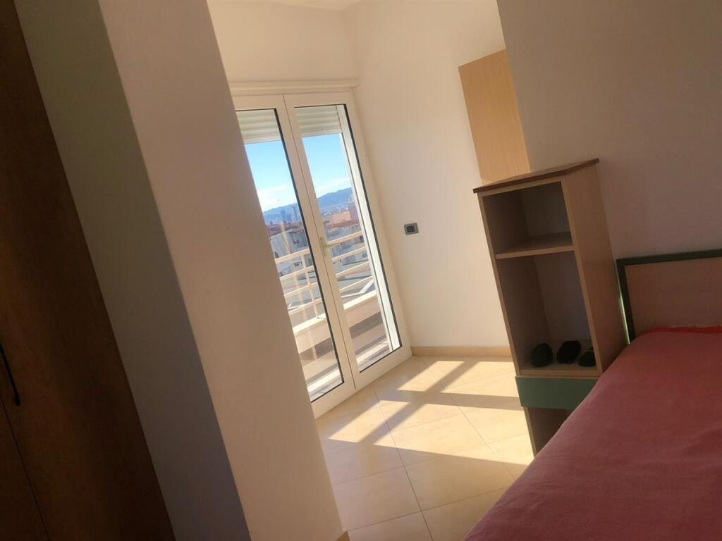 Affittasi appartamento 3+1+parcheggio a Qesarake