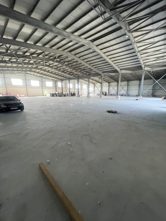 WAREHOUSE FOR RENT NEAR RRINASI