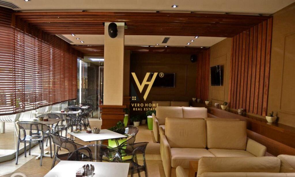 AFFITTASI HOTEL DI TRE PIANI IN VIA DRITAN HOXHA 7.500 EURO