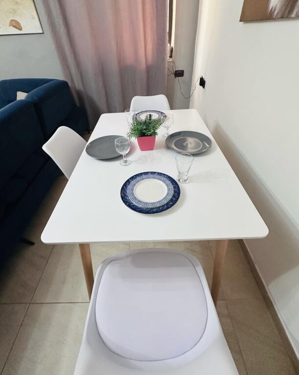 Appartamento 1+1+1 con Balcone in Affitto