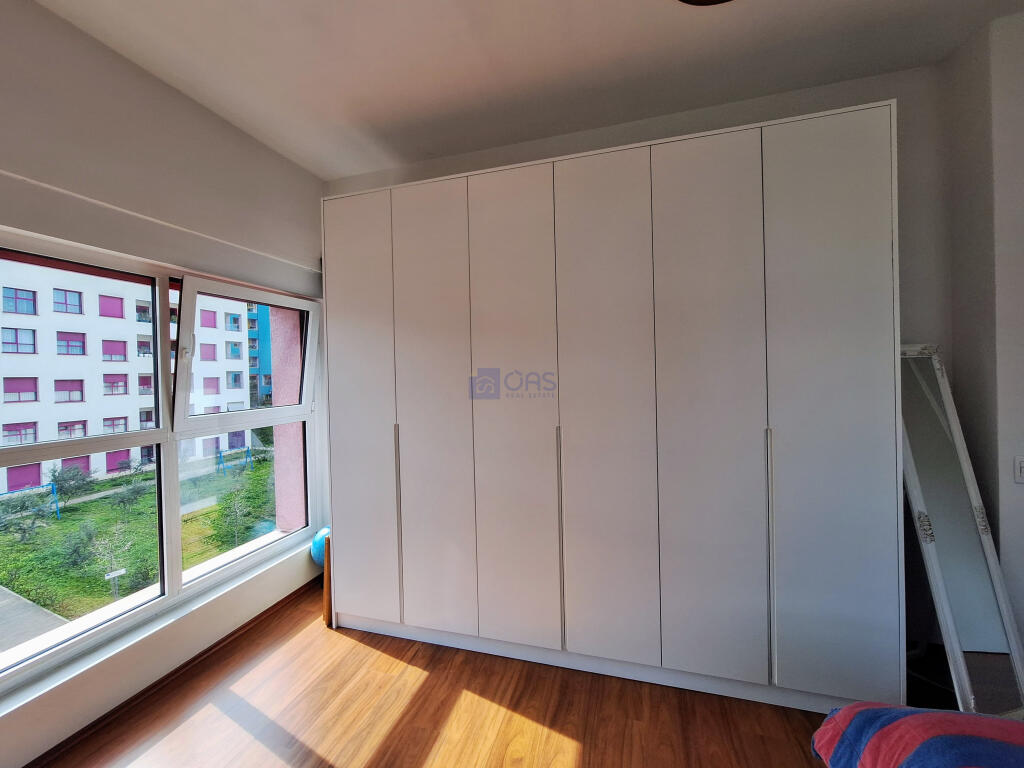 A 2+1+2 apartment is for rent in Ali Demi.