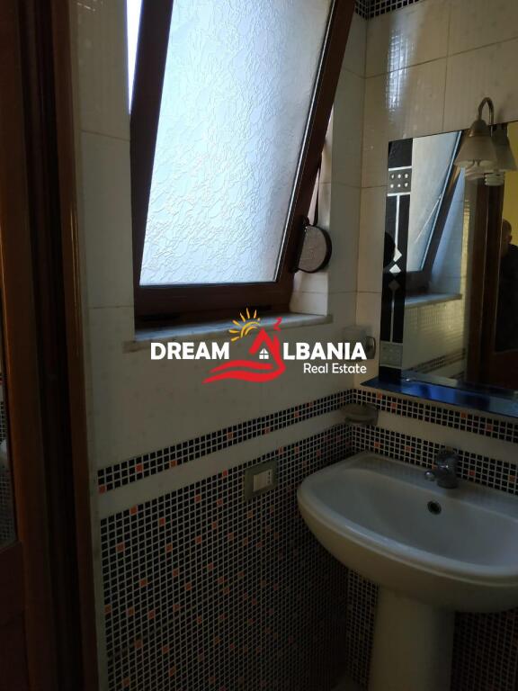 Vendesi Super Villa di 5 piani a Selite vicino alla scuola Marin Barleti a Tirana (ID 4151156)