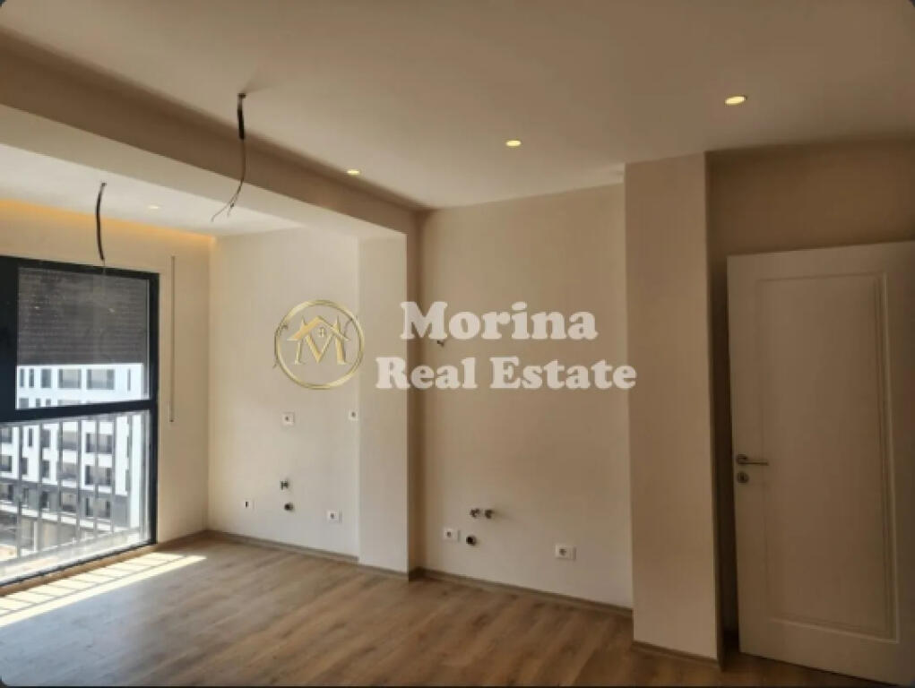 Affitto, Appartamento 2+1+2 (vuoto), Bulevardi i Ri, 500 euro/mese + (posto auto)