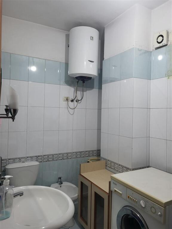 Appartamento 2+1 in affitto ad Astir, via Loni Ligori