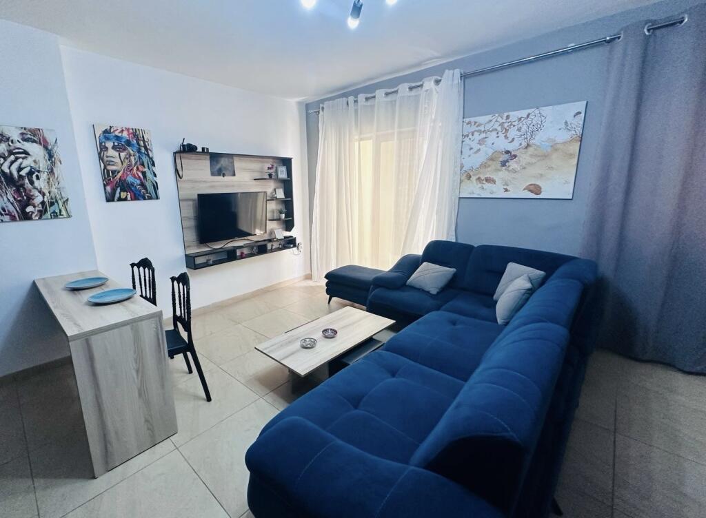 Appartamento 1+1+1 con Balcone in Affitto