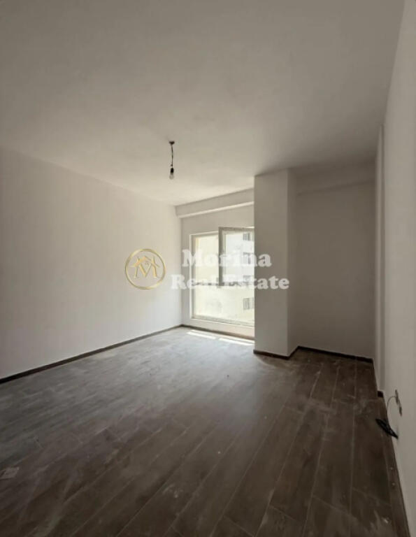 Qera Ambjent Biznesi 1+1+Aneks+Ballkon,Rr.Dritan Hoxha, 400 euro/muaj
