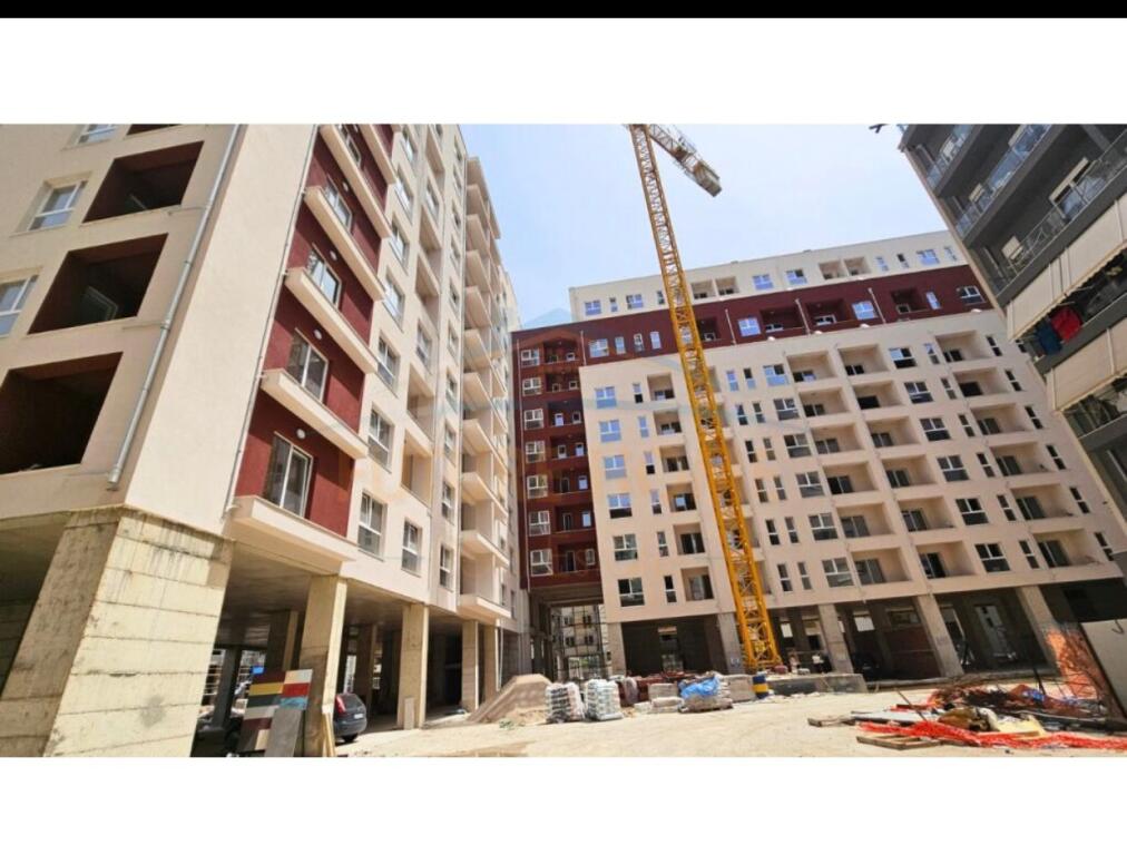 🏢 Shitet Apartament 2+1 në Kompleksin Aura