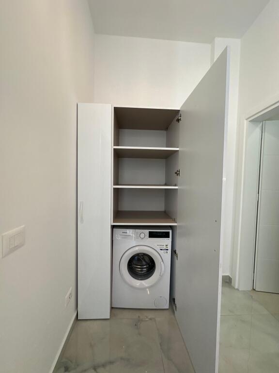 Vendiamo Appartamento 1+1 Complesso Rafaelo, Fresk