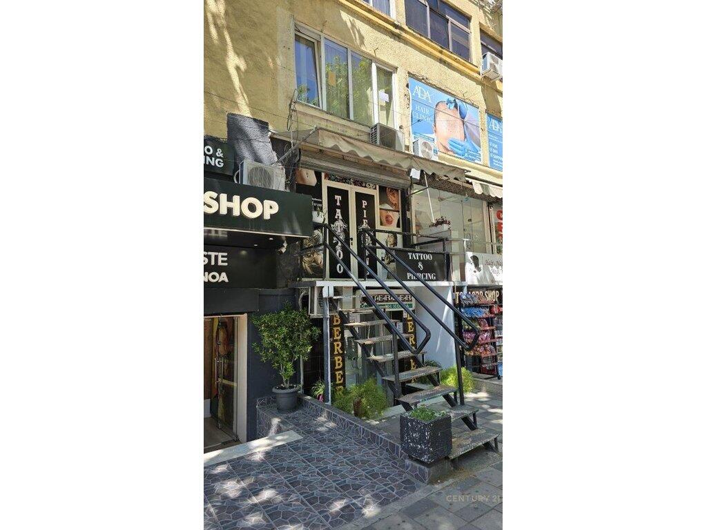 SHOP FOR RENT NEAR THE 21 DECEMBER INTERSECTION.