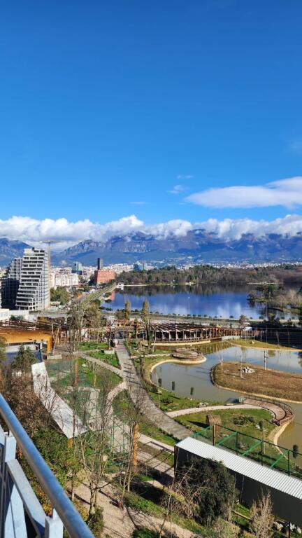 Appartamento 3+1 in affitto a Liqeni, Tirane