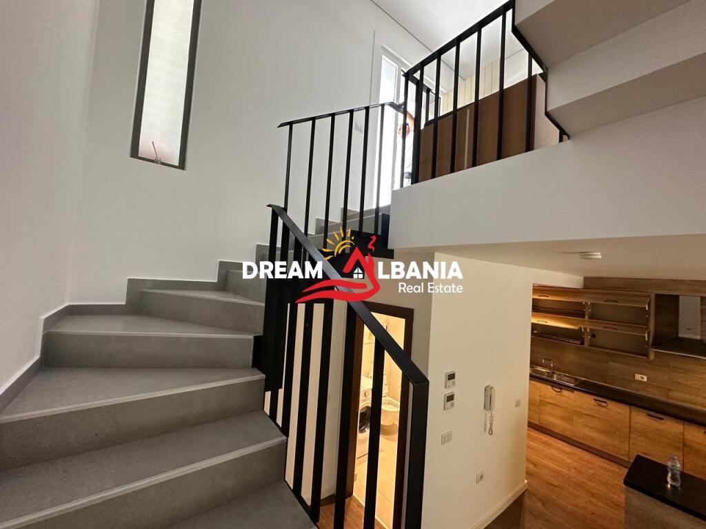 3-storey villa for rent in Mullet near OKO FARM (ID 4251402)

