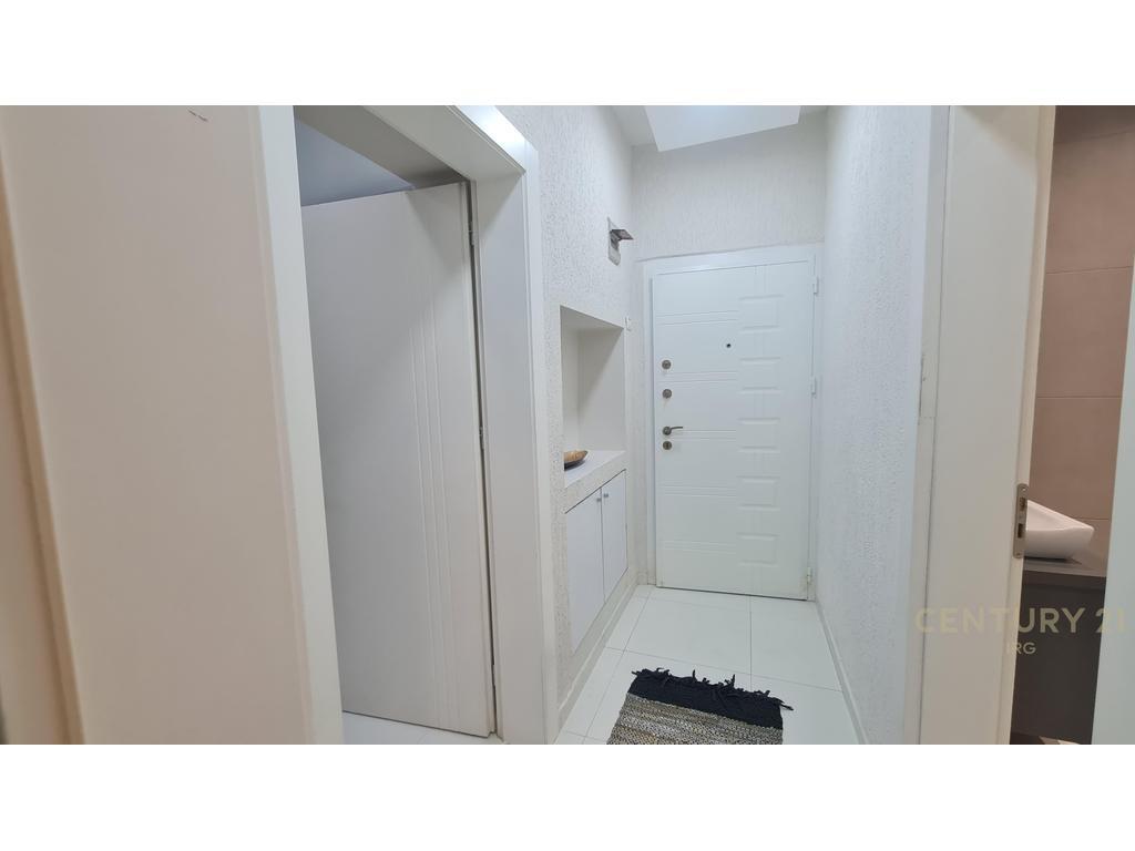 Apartament 1+1 me qera te pallatet Agimi