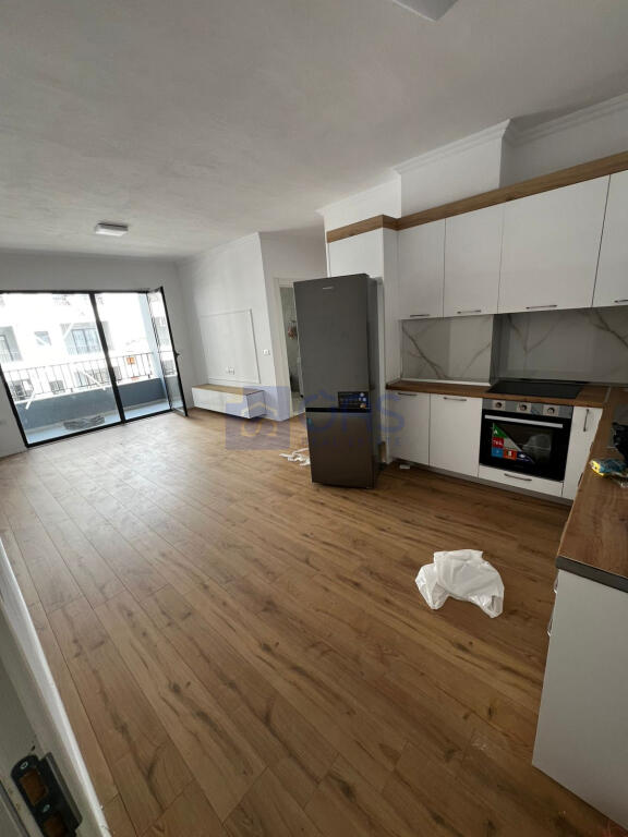 For rent 2+1 apartment in Kamez, Ulliri roundabout