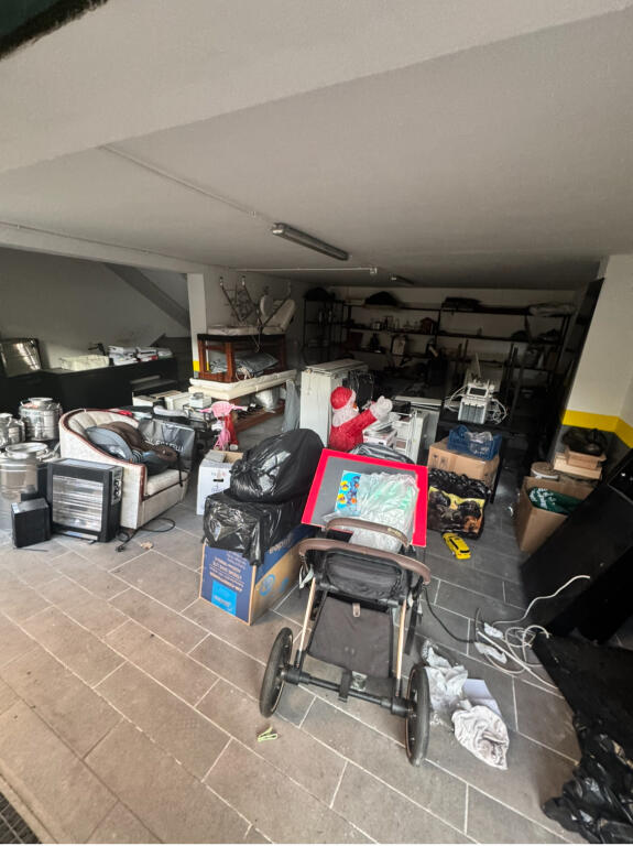 OCCASIONE!! Garage privato con tetto di 106 m2 in vendita vicino al Giardino Botanico