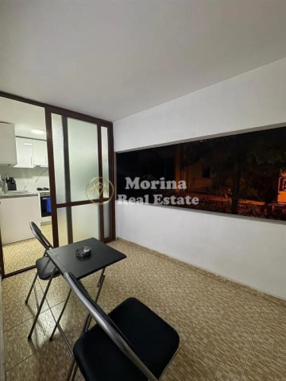 Affitto, Appartamento Duplex 1+1, presso Komuna e Parisit , — 600 euro/mese.