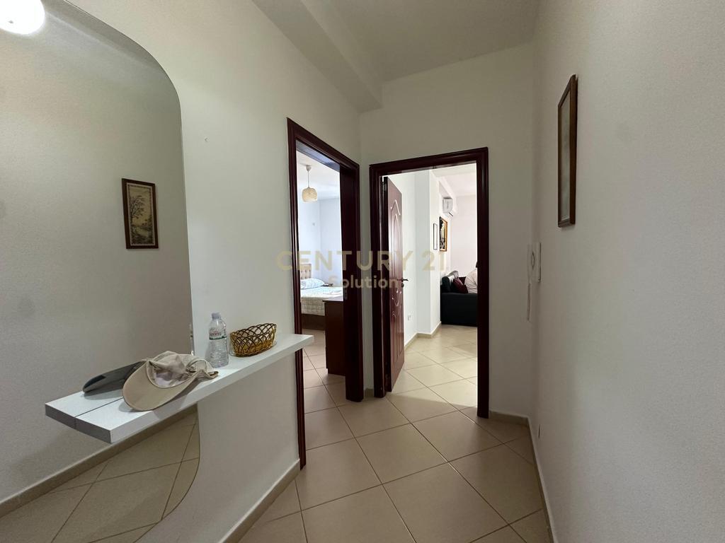 Apartament 1+1 me qera ne Astir prane bar Artistit