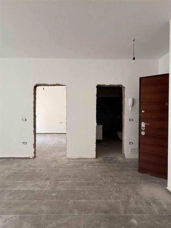 Jepen 2 apartamente 1+1 me qera tek Kompleksi Aura , rr Dritan hoxha