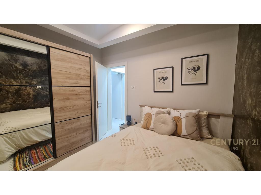 Apartament 1+1 me qera te pallatet Agimi