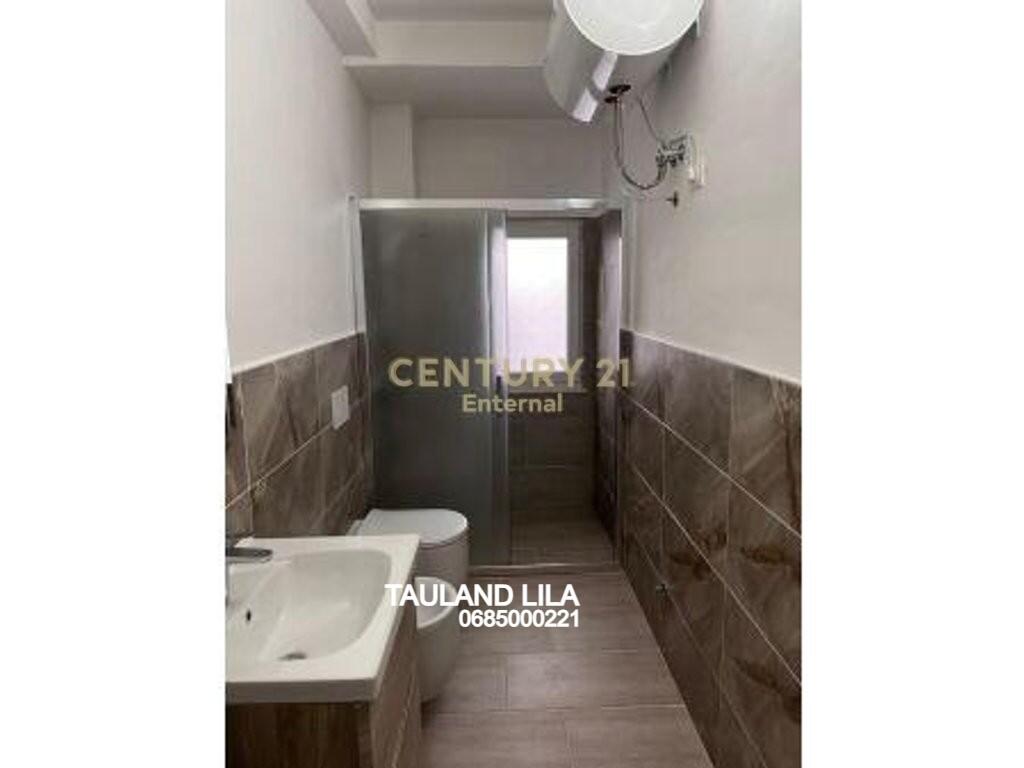 🏡 In Affitto – Appartamento 1+1 vicino al liceo Petro Nini Luarasi
