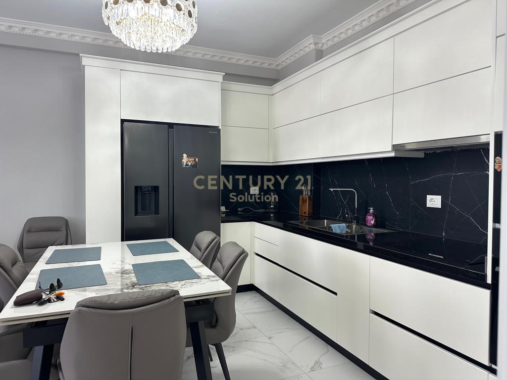 APARTMENT 2+1+2 FOR RENT IN VILLA L 2 !!!
