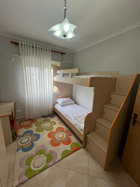 🏡 Appartamento 2+1+2 in vendita – 95 m², vicino all'Hotel Adriatik, Spiaggia di Durazzo