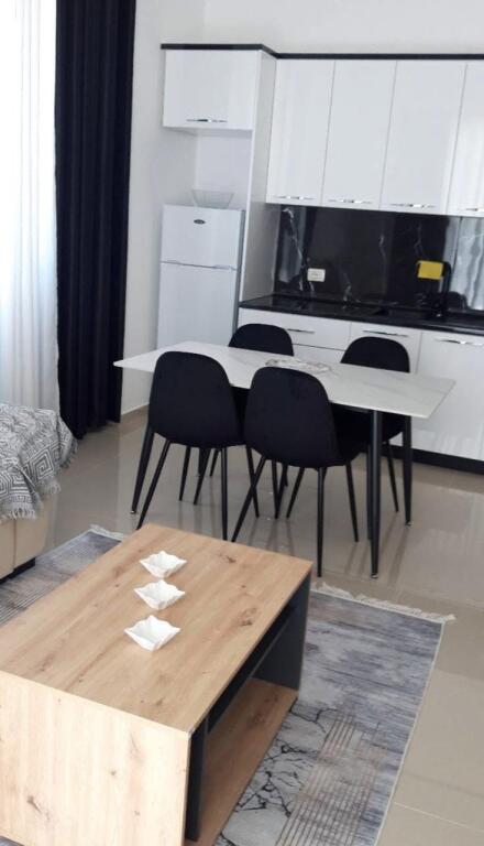 Affittasi 2+1 ad Astir per 500€