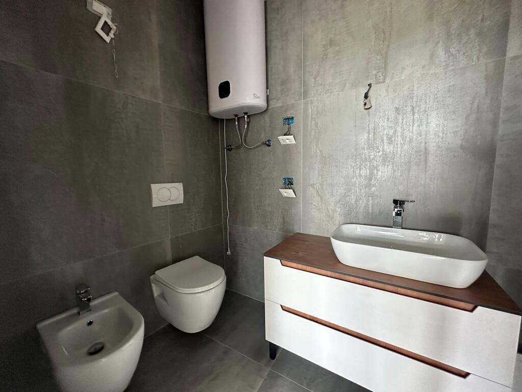 Apartament 2+1+Post Parkimi me Qira tek Rezidenca Lake View Liqeni