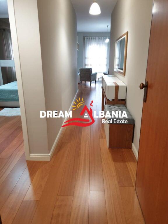 Super Apartament 3+1+2 ne shitje te Liqeni i Thate rruga Peti (ID 4131332).