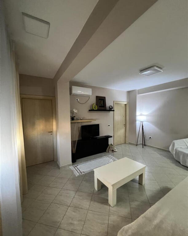 Apartment 2+1 for rent Wilson square