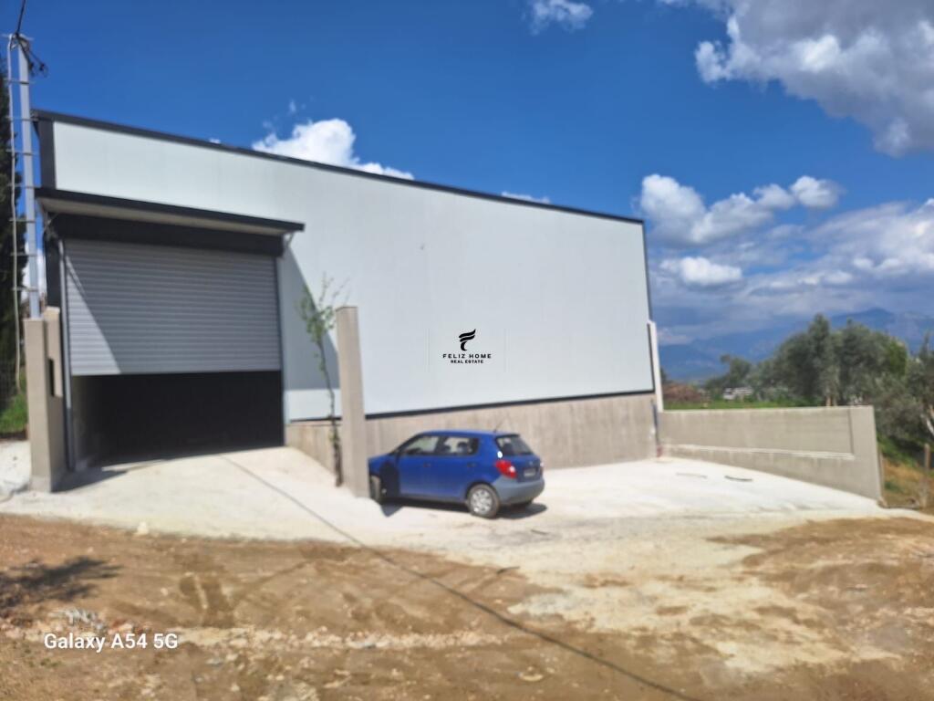 WAREHOUSE FOR RENT 320 M2 FUSHE-MEZEZ 1,000 EURO