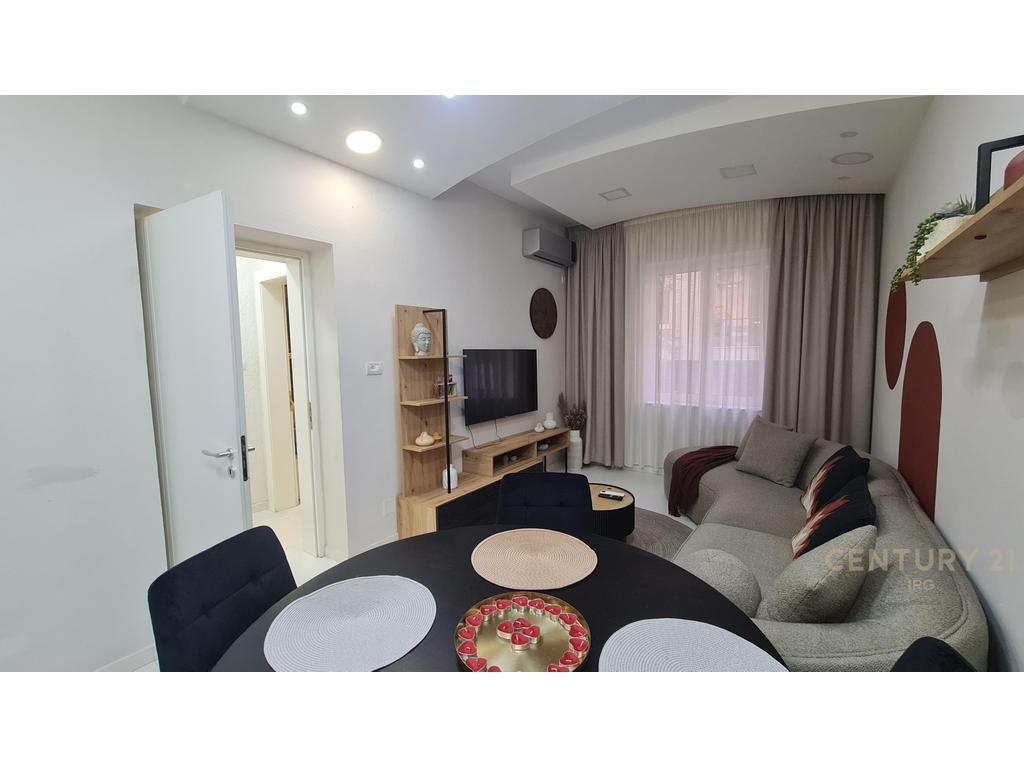 Apartament 1+1 me qera te pallatet Agimi