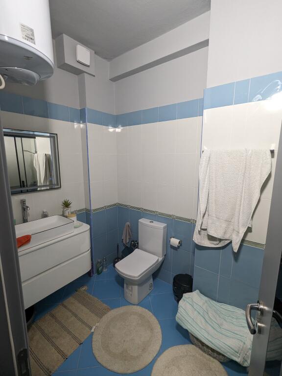 Vendesi appartamento 1+1 vicino a Marina Bay Resort - Vlore