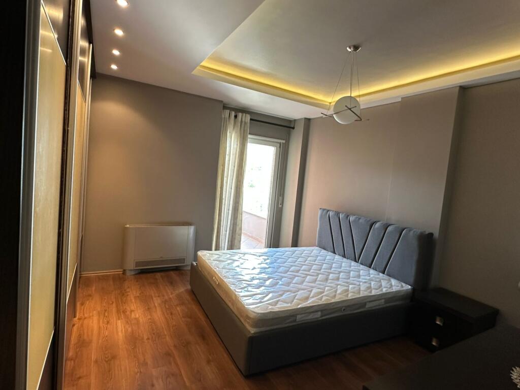 affittasi appartamento 3+1 presso Kodra e Diellit