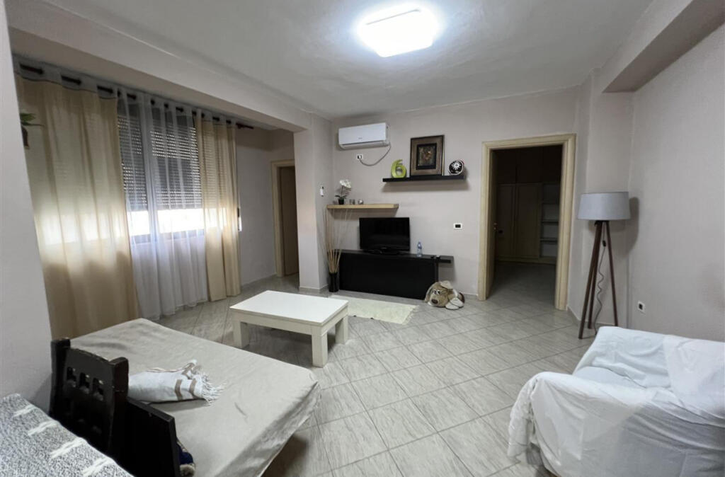 Apartment 2+1 for rent Wilson square