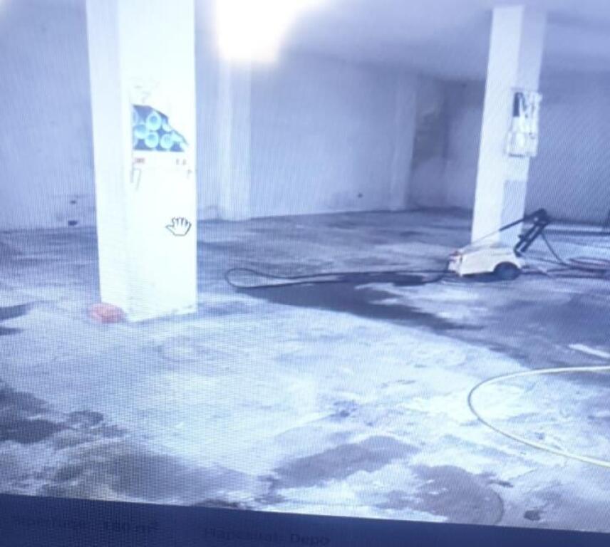 WAREHOUSE FOR RENT 180 M2 AVIATION FIELD 1,000 EURO