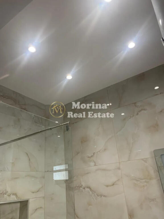 Qera, Ambient Biznesi, 21 Dhjetori, 400 euro/muaj