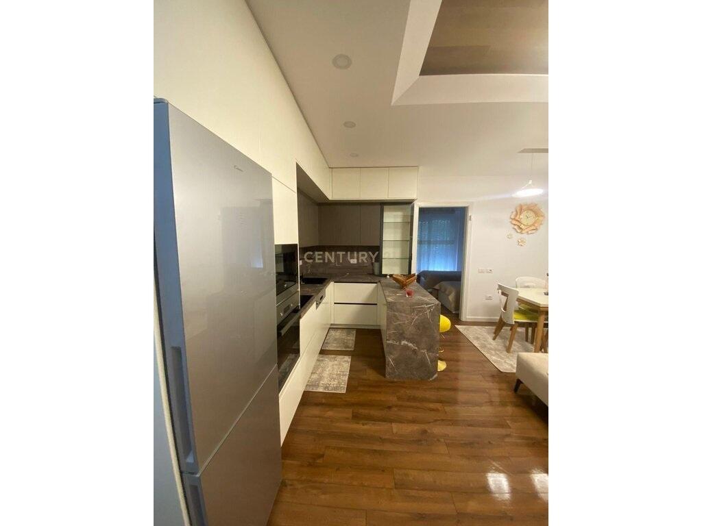 VENDESI APPARTAMENTO 2+1+2 AL LAGO ASCIUTTO 205,000 €