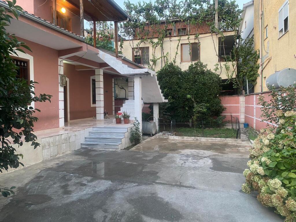 Affitto, Casa Privata “American 2”, Tirana.